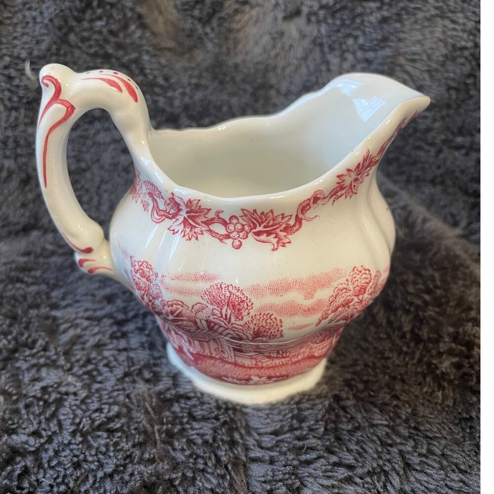 Booths British Scenery Pink Scalloped Creamer